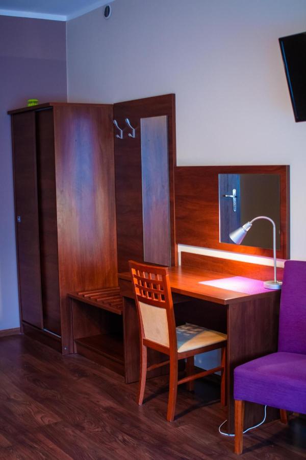 Hostel Soleil Kutno Extérieur photo