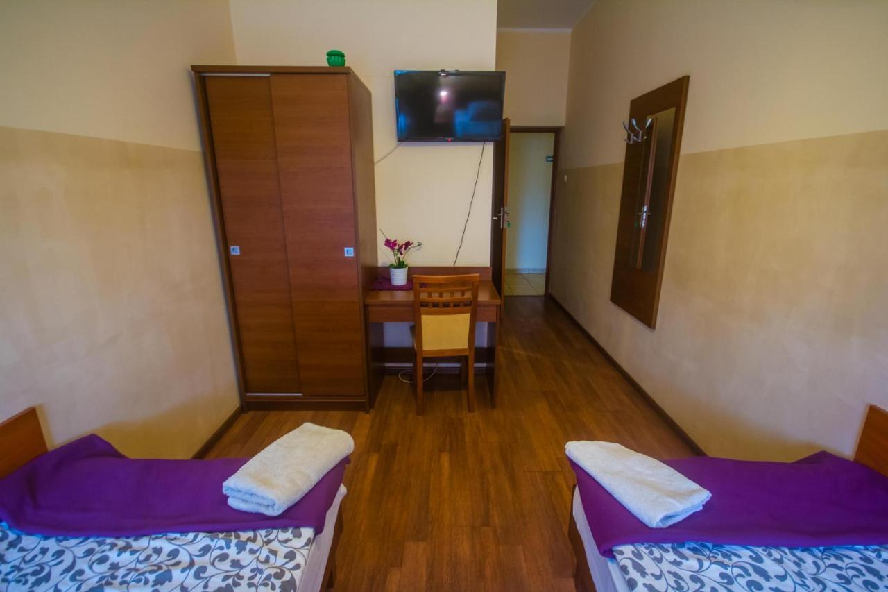 Hostel Soleil Kutno Extérieur photo